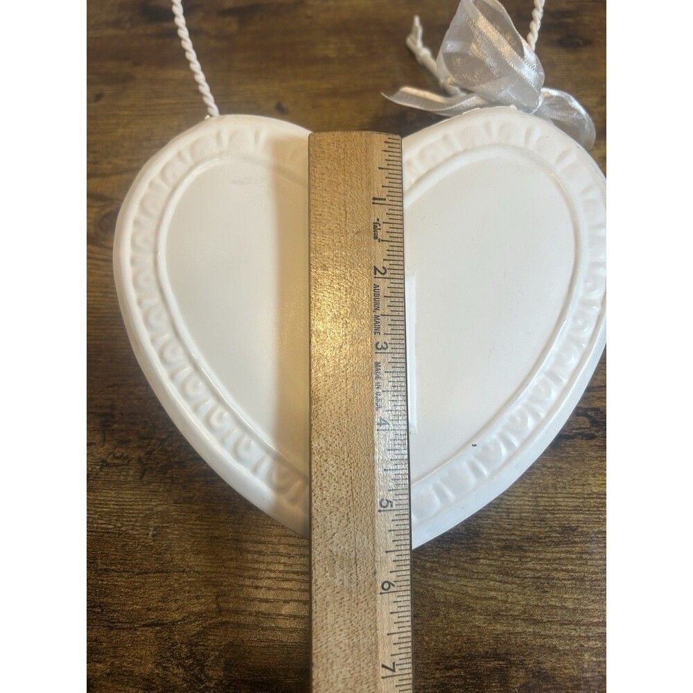 White Metal Heart-Shaped Hanging Lock Box w/ Key Ribbon Bow Small 7in x 5in - Picture 10 of 12